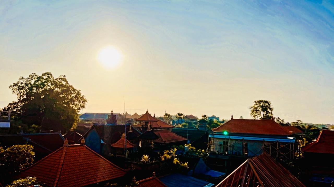 Amigos Guesthouse & Hostel Canggu Esterno foto