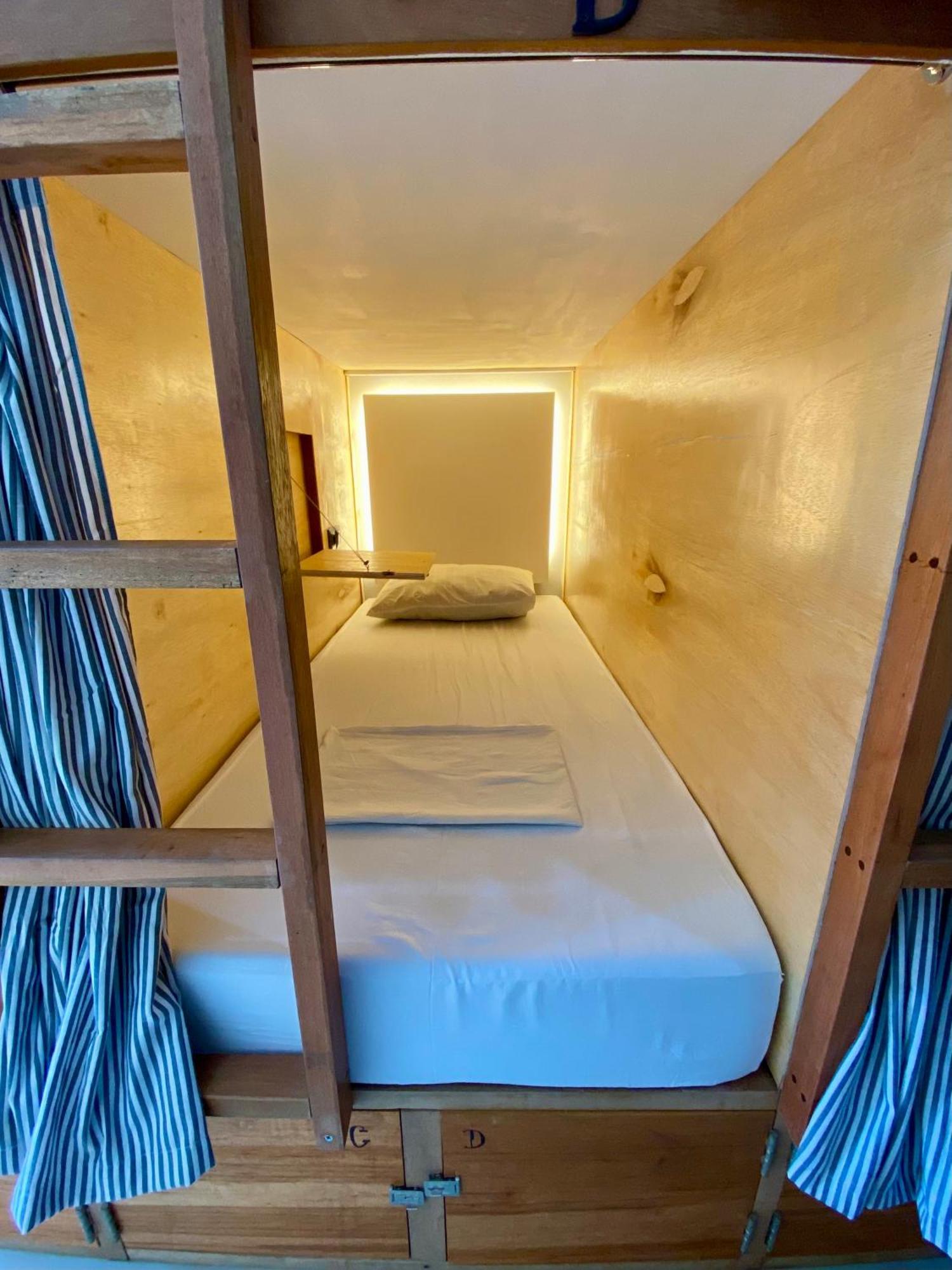 Amigos Guesthouse & Hostel Canggu Esterno foto